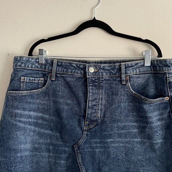 Old Navy Womn 16 Higher High-Rise Button-Fly OG Straight Cut-Off Mini Jean Skirt - Picture 5 of 11